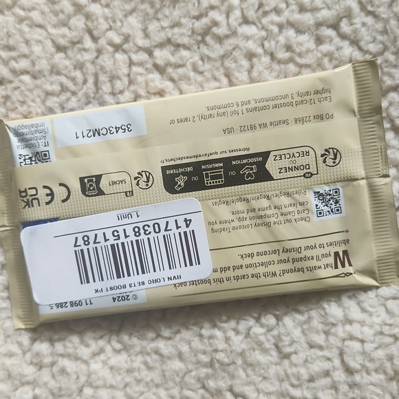 Disney Lorcana Into the Inklands Card Pack - Purple and Gold - Picture 2 of 2